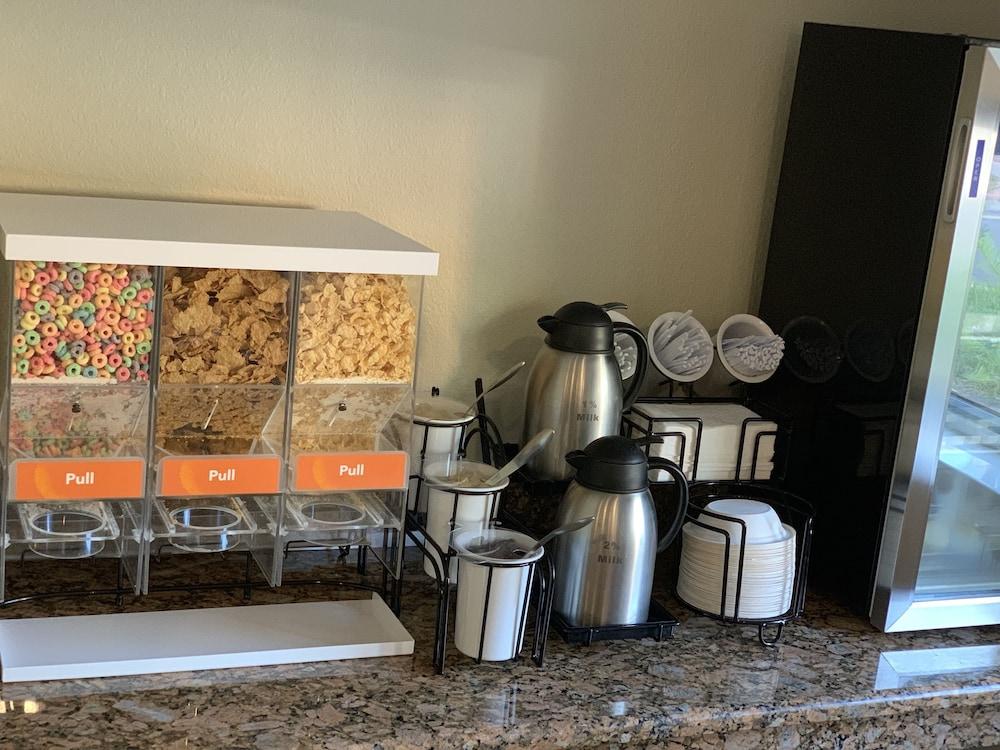 Comfort Inn Fort Myers Northeast Bagian luar foto