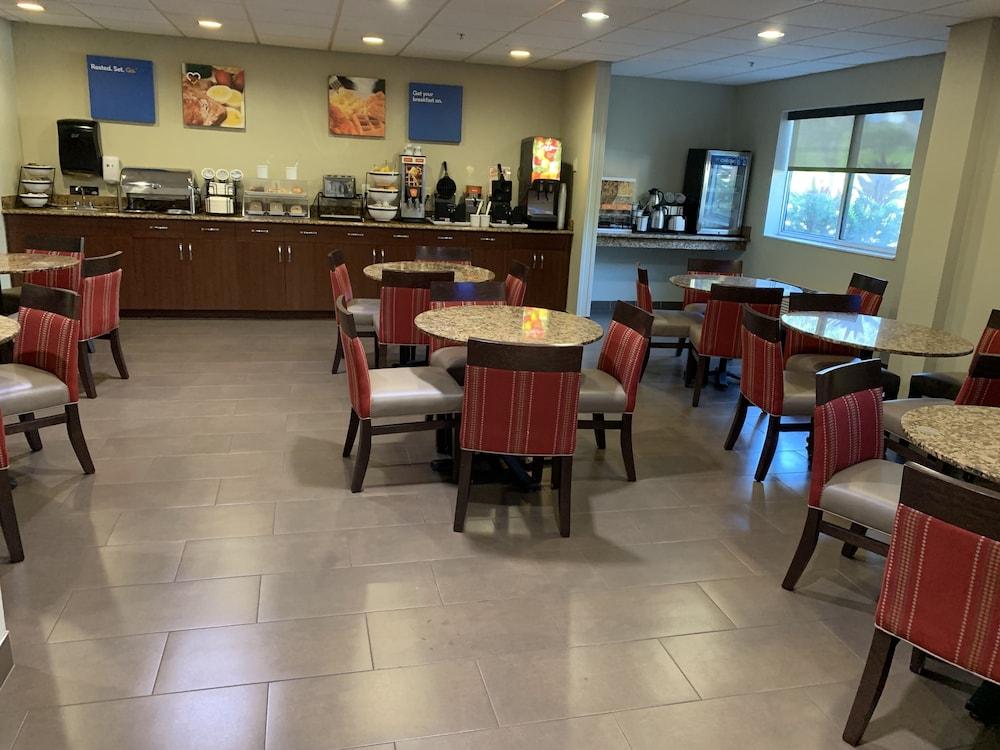 Comfort Inn Fort Myers Northeast Bagian luar foto