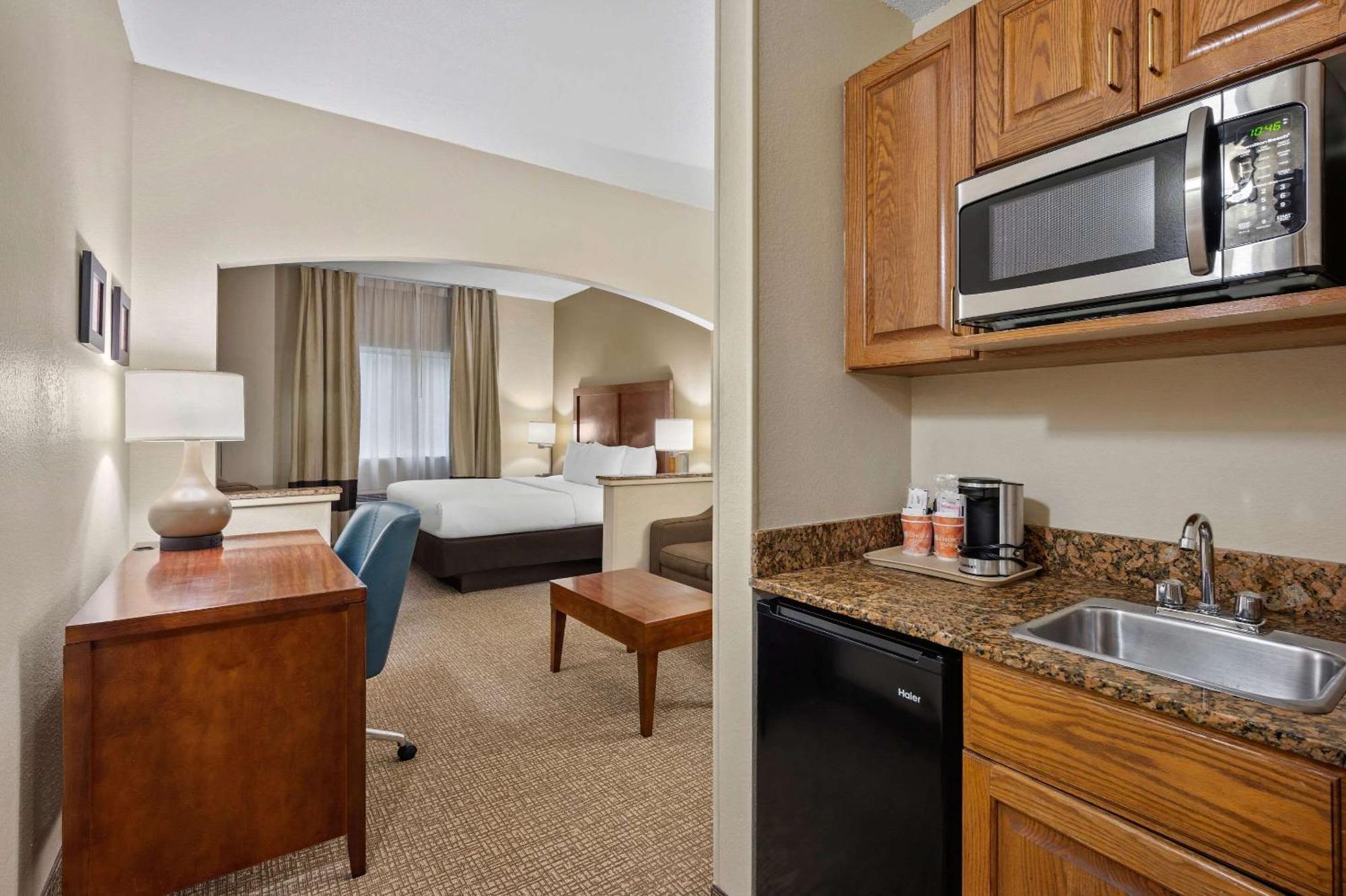 Comfort Inn Fort Myers Northeast Bagian luar foto