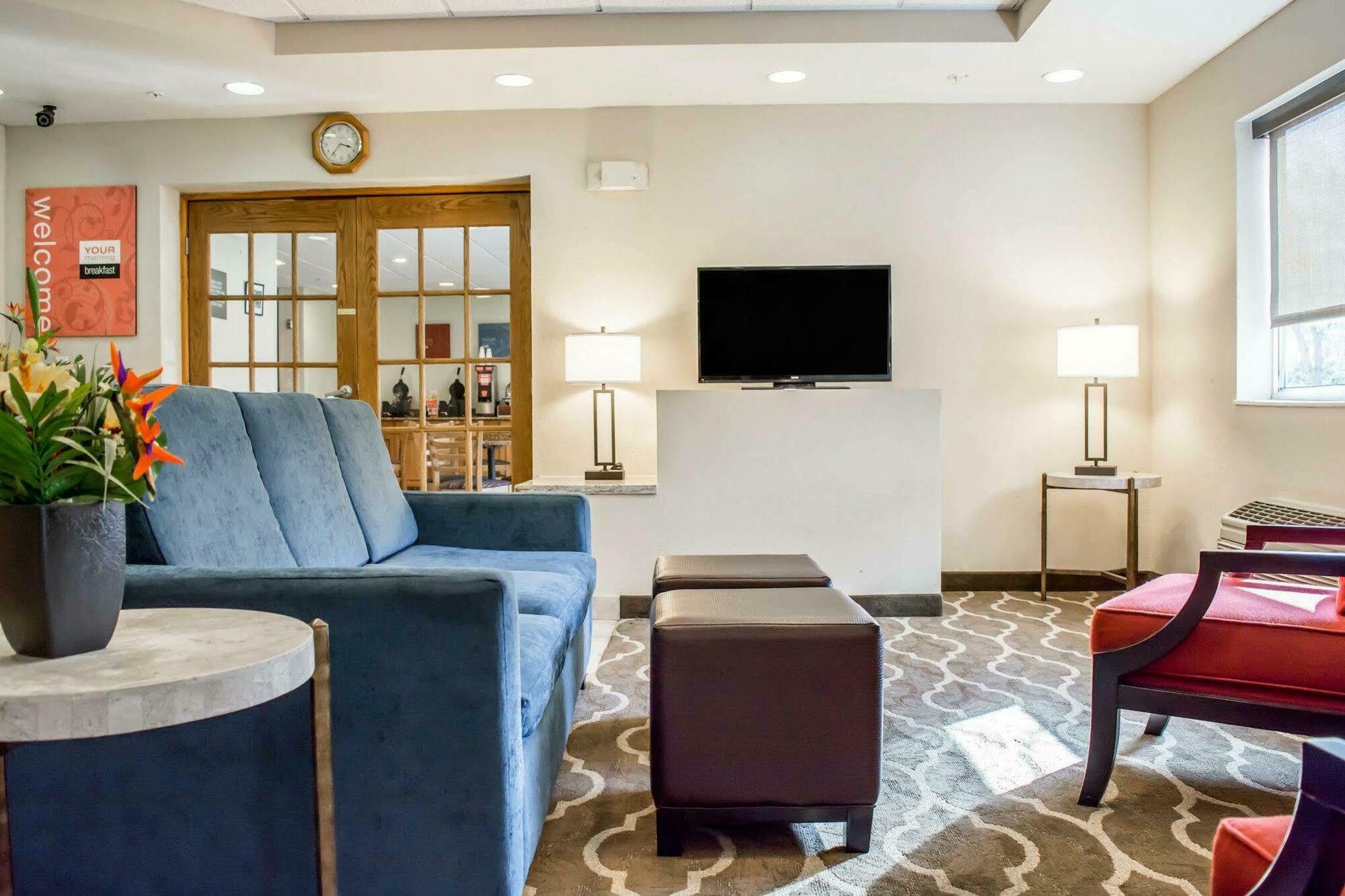 Comfort Inn Fort Myers Northeast Bagian luar foto